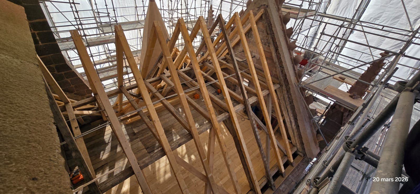 Montage complet de la structure des bas-côtés
